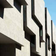Grafton Architects: Yvonne Farrell, Shelley McNamara; Universita Luigi Bocconi, Escuela de Economía, Milán, Italia, 2008