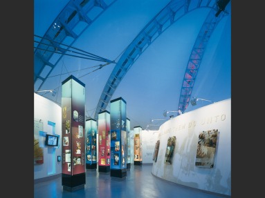 Eva Jiřičná, Faith Zone, The Millennium Dome, Londres